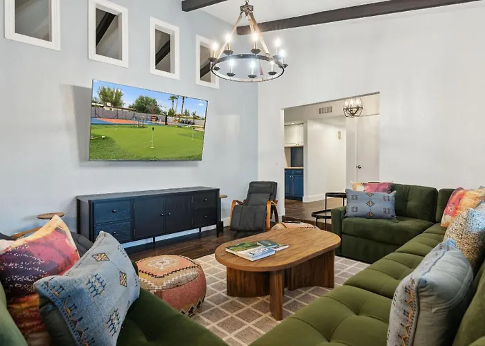 Fairway Oasis By Avantstay